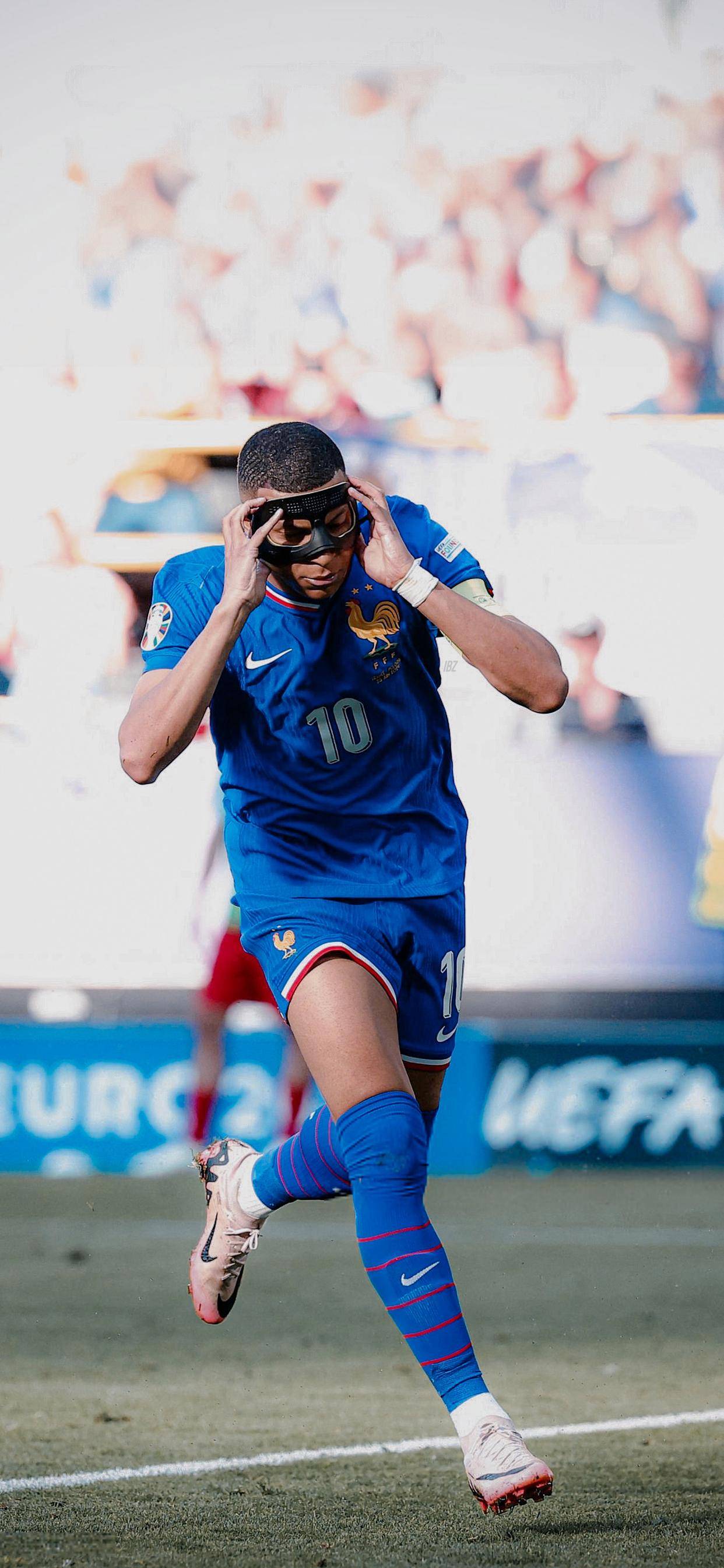  上海海港大胜卫冕武磊 