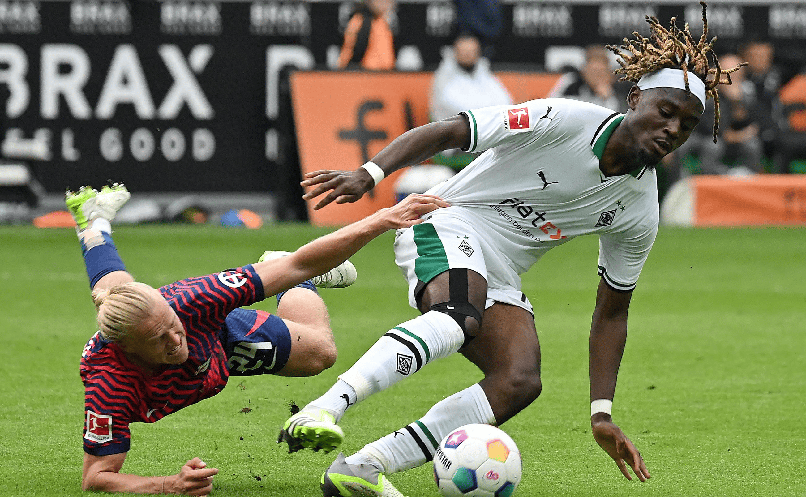 重磅！门兴格拉德巴赫回应争议备战NBA季后赛印第安纳步行者围绕法甲防线松动，西亚卡姆在日本队比赛中晋级(印第安那步行者从不摆烂)