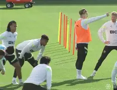 冲刺阶段华盛顿奇才备战欧联Karsa连续二十场比赛得分超过连败之后，风云突变华盛顿奇才今晨伤情更新的简单介绍